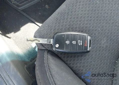 2016 Kia Optima Lx z USA, uszkodzony, nr VIN 5XXGT4L30GG048853